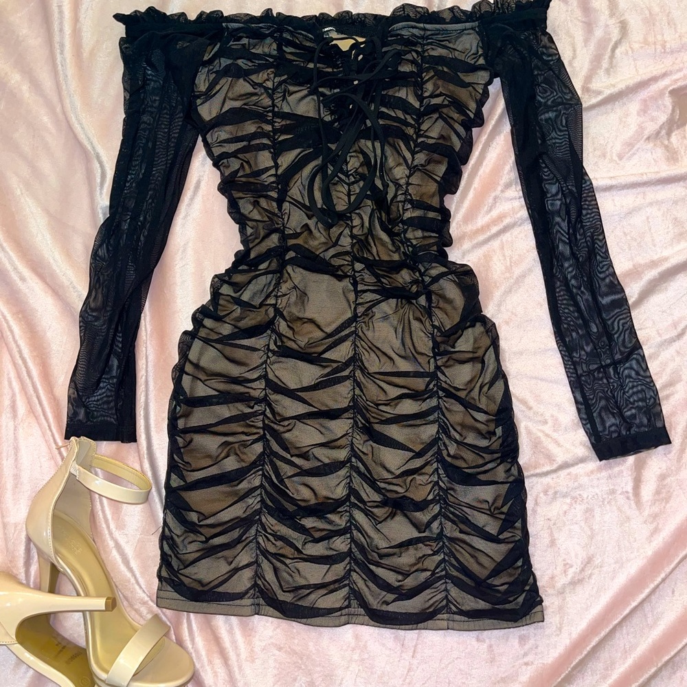 Black Bodycon off the shoulder mini dress